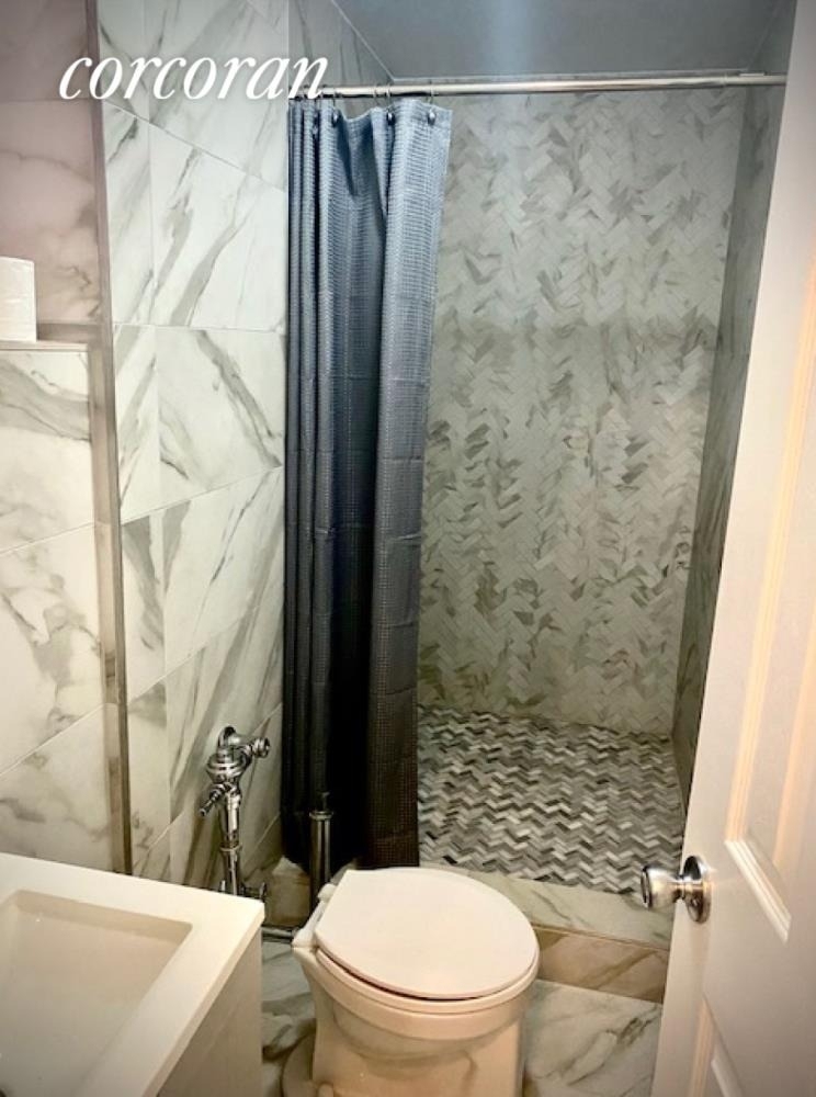 238 E 82nd Street - Photo 3