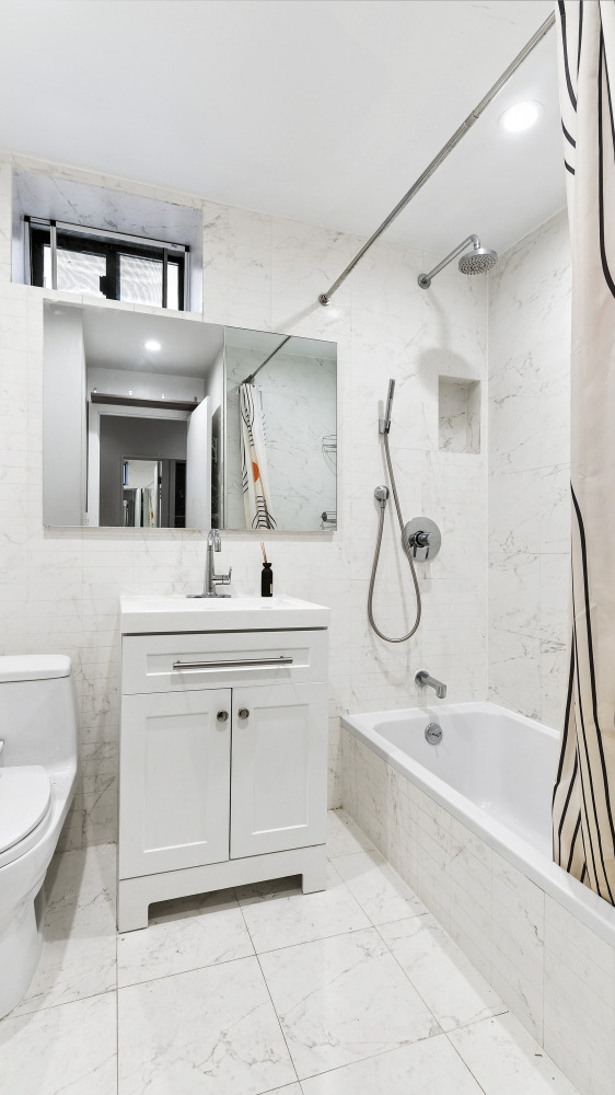 319 E 105th Street - Photo 2