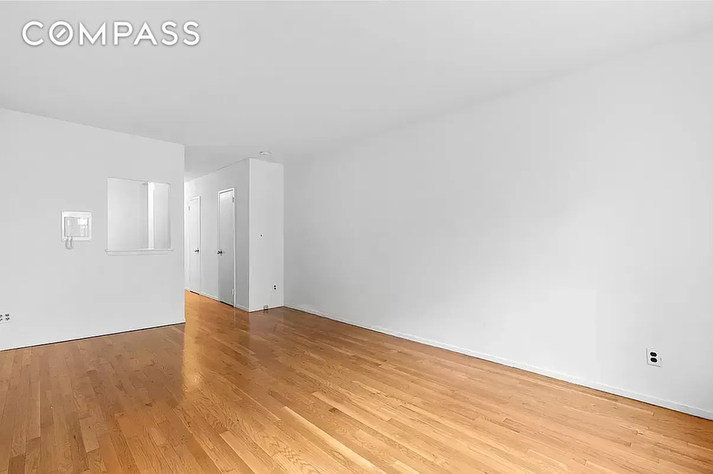 221 E 82nd Street - Photo 1