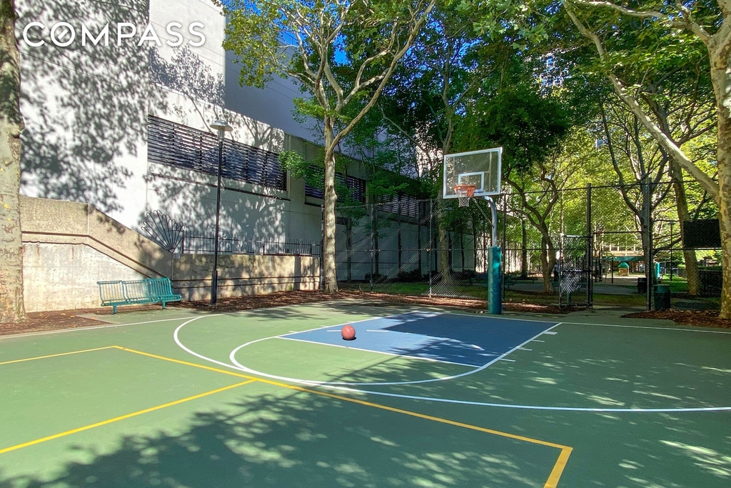 300 E 33rd Street - Photo 13