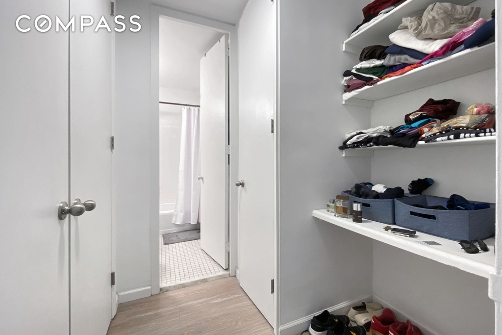 300 E 33rd Street - Photo 6