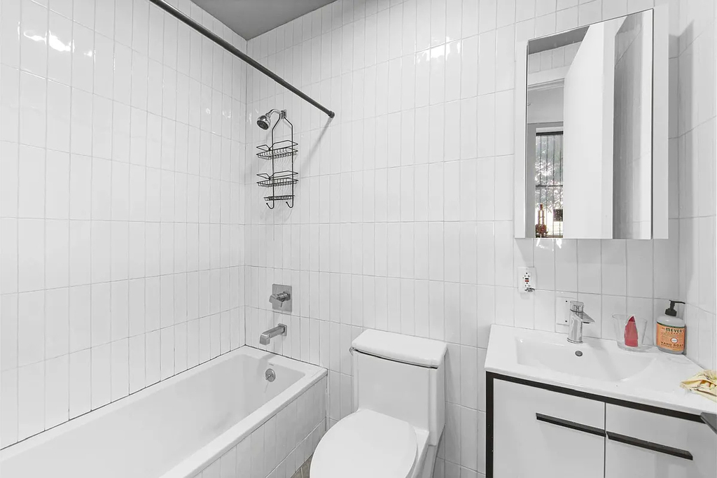 485 Evergreen Ave - Photo 9