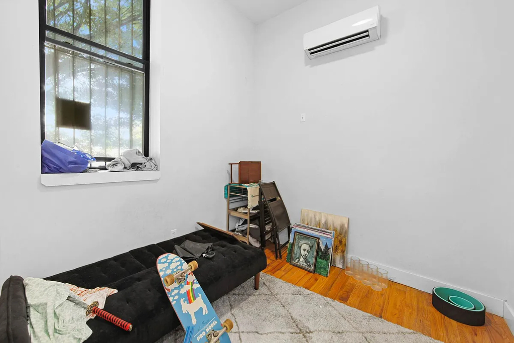 485 Evergreen Ave - Photo 10