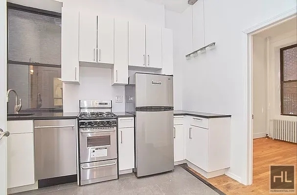 East 53rd Street - Photo 0