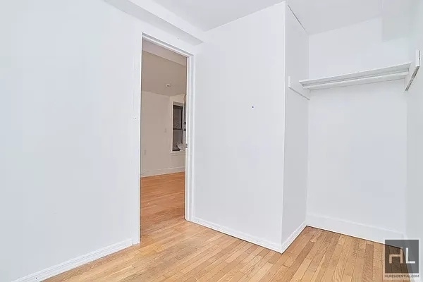 East 53rd Street - Photo 2