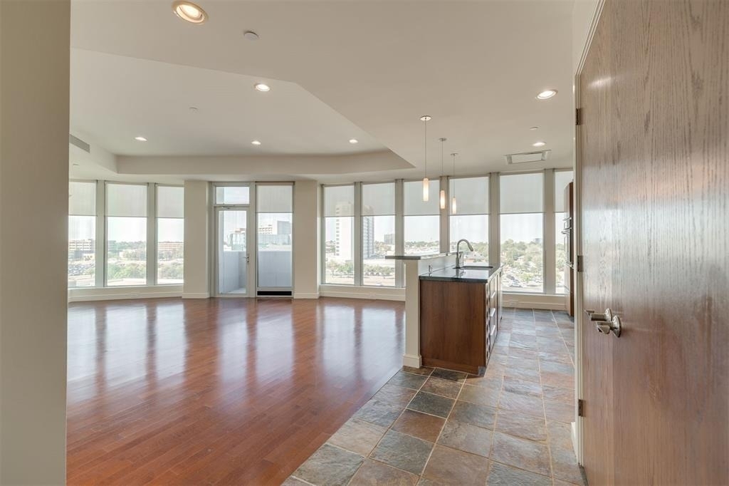 5900 Mosteller Drive - Photo 4