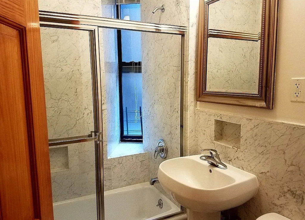 200 Riverside Drive - Photo 6