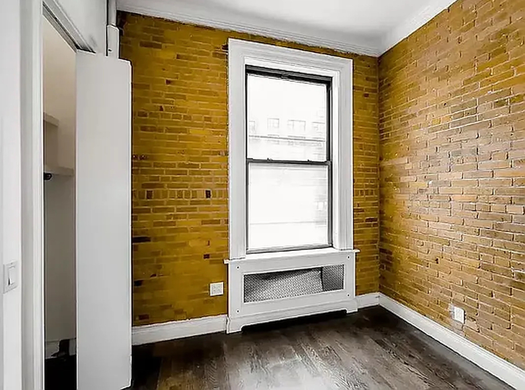 350 3rd Avenue - Photo 3
