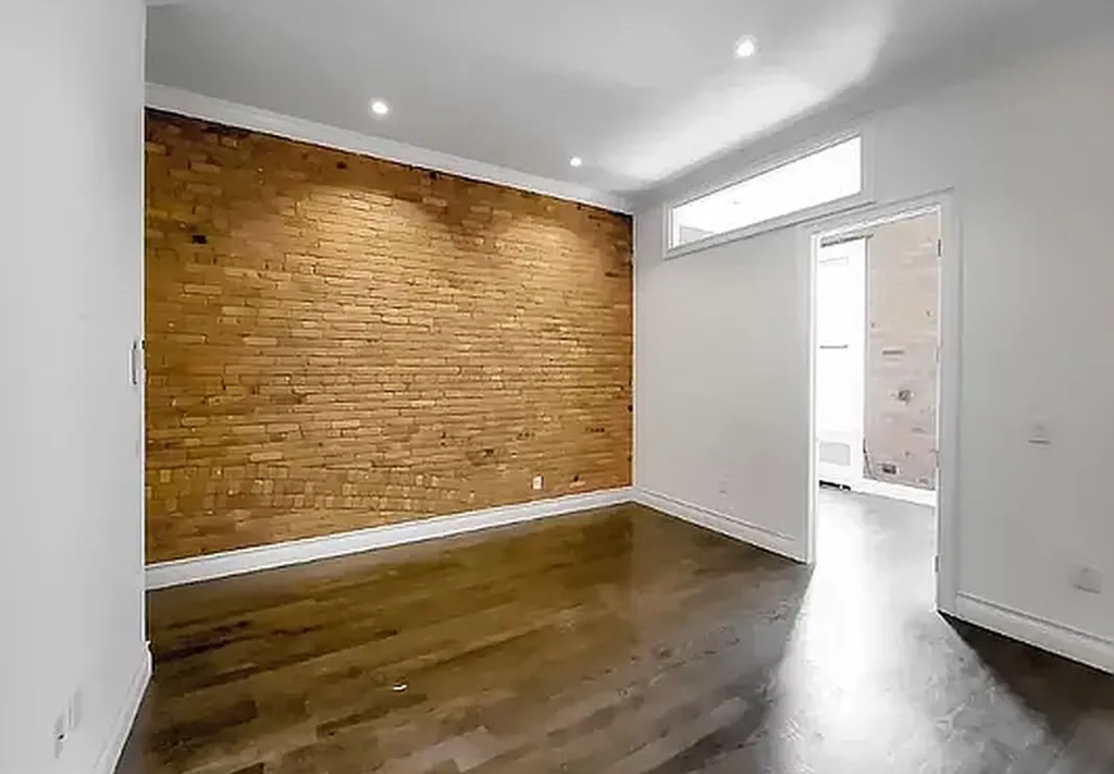 350 3rd Avenue - Photo 5
