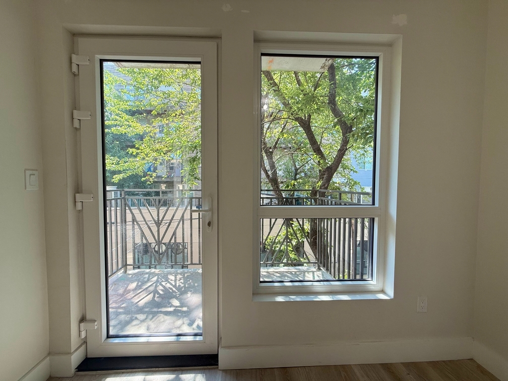948 Bedford Avenue - Photo 3