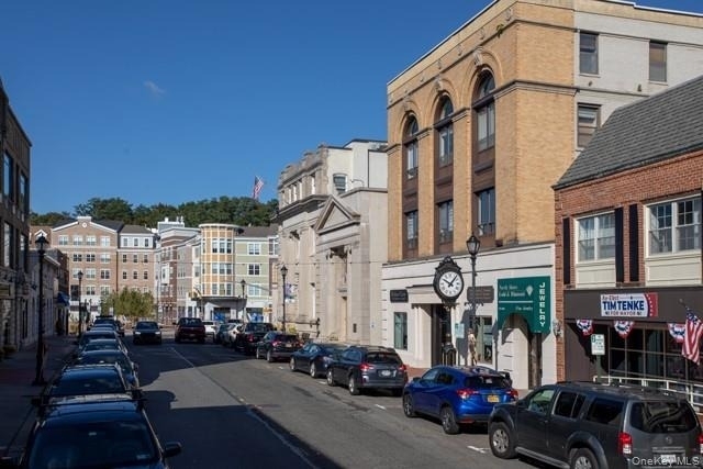 100 Glen Street - Photo 8