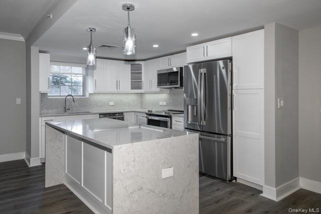 100 Glen Street - Photo 0