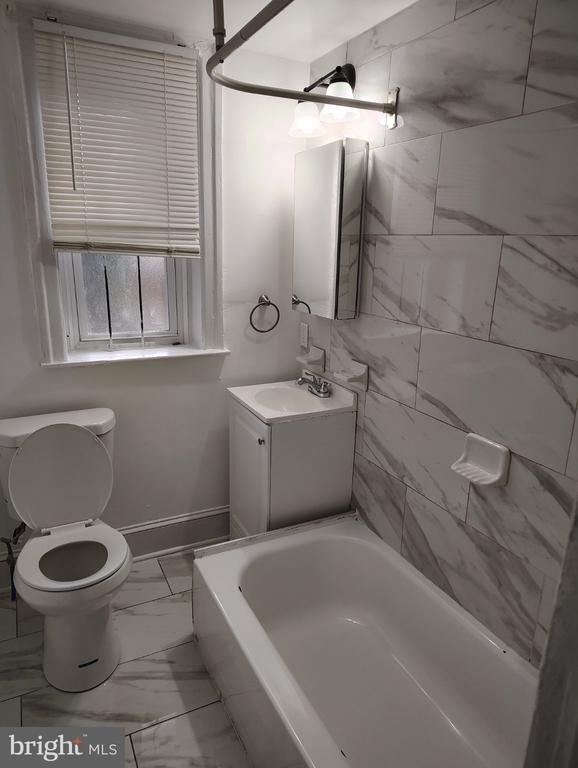 6024 Larchwood Avenue - Photo 12