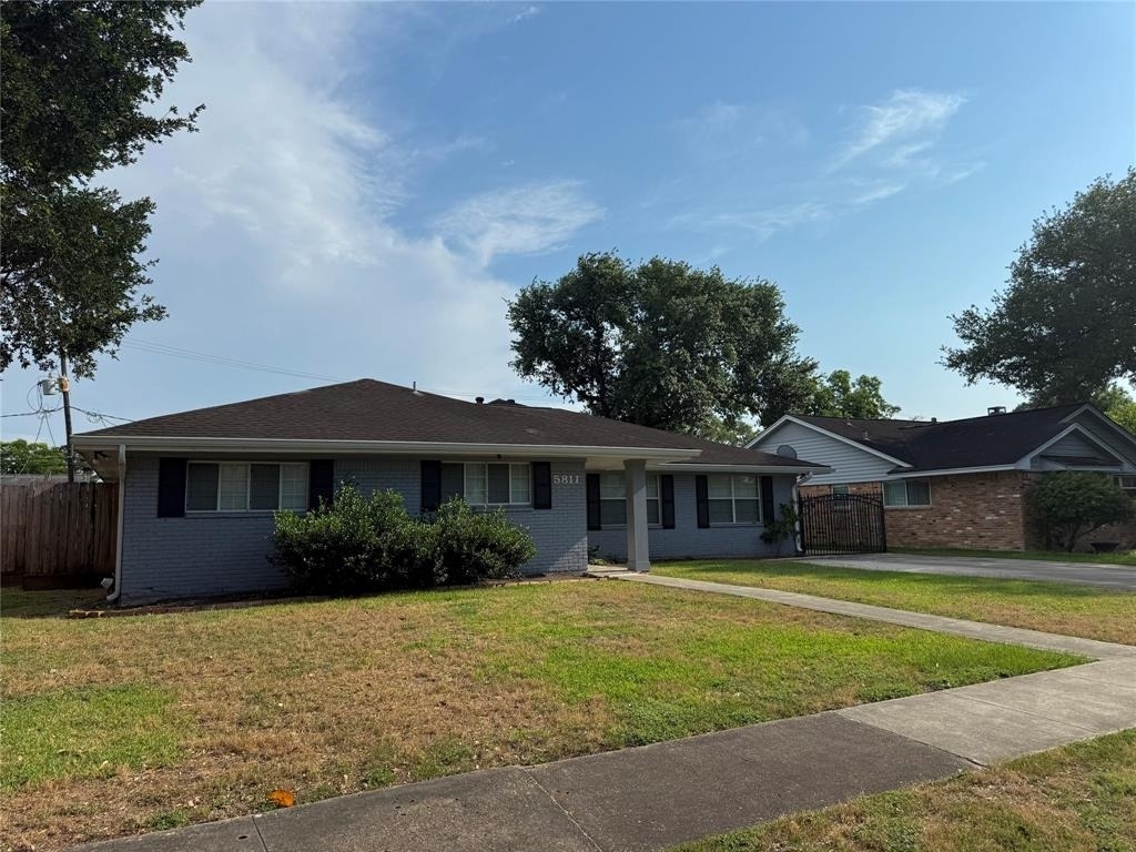 5811 Mcknight Street - Photo 2