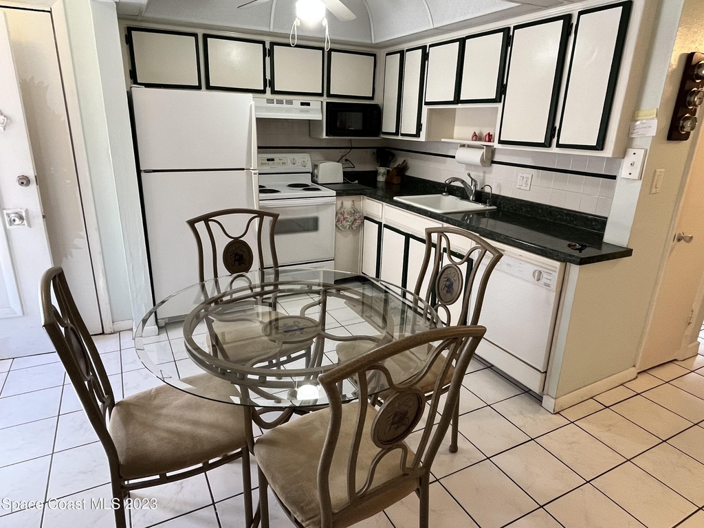 3150 N Atlantic Avenue - Photo 1