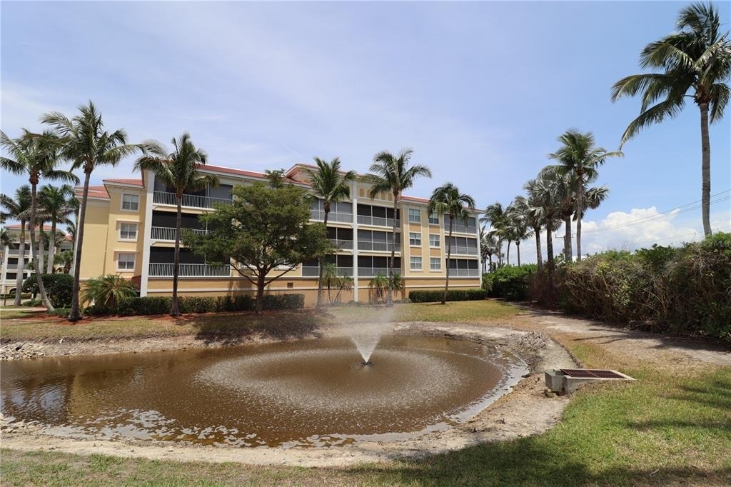 255 W End Drive - Photo 1