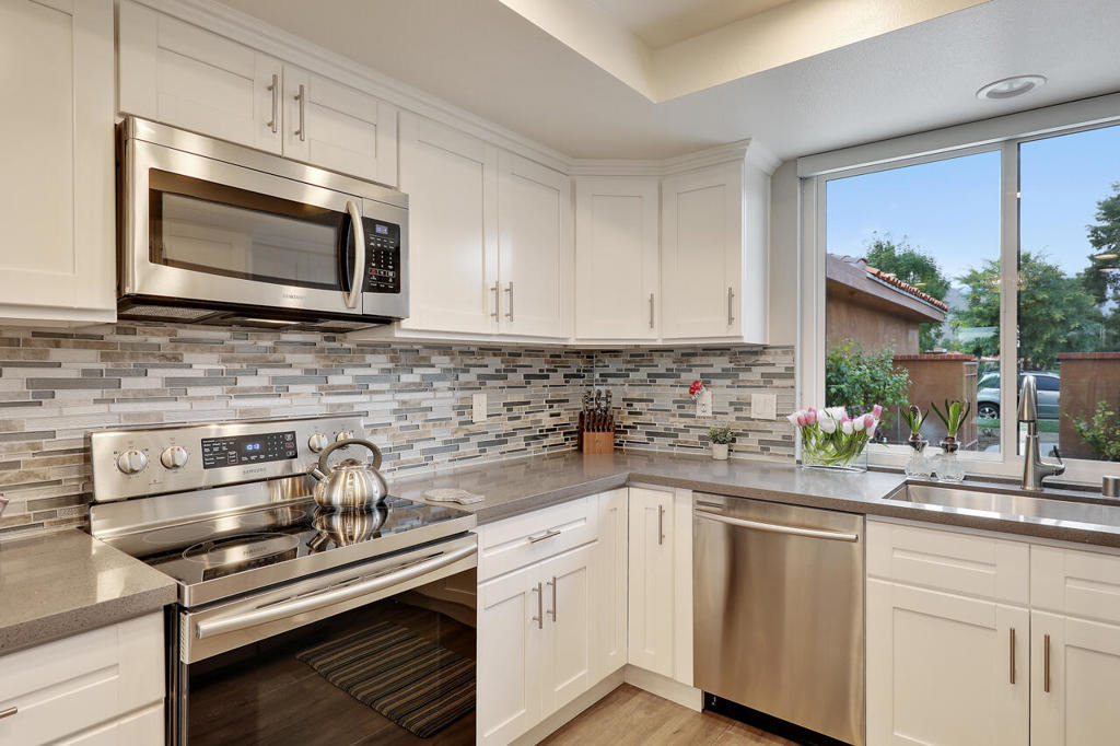 36 Sunrise Drive - Photo 5
