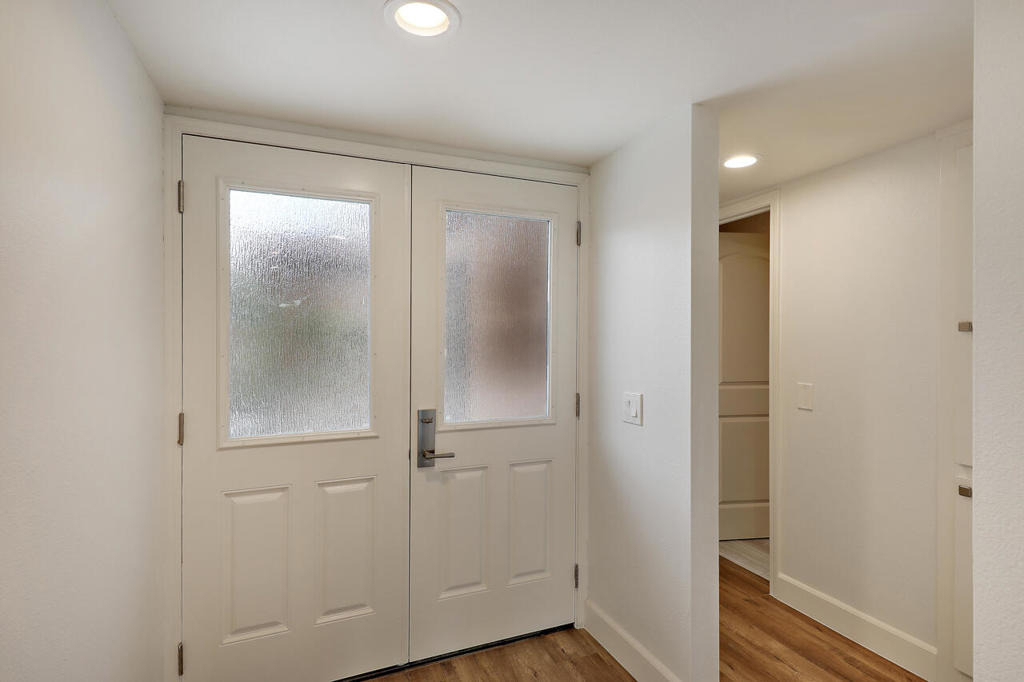 36 Sunrise Drive - Photo 4