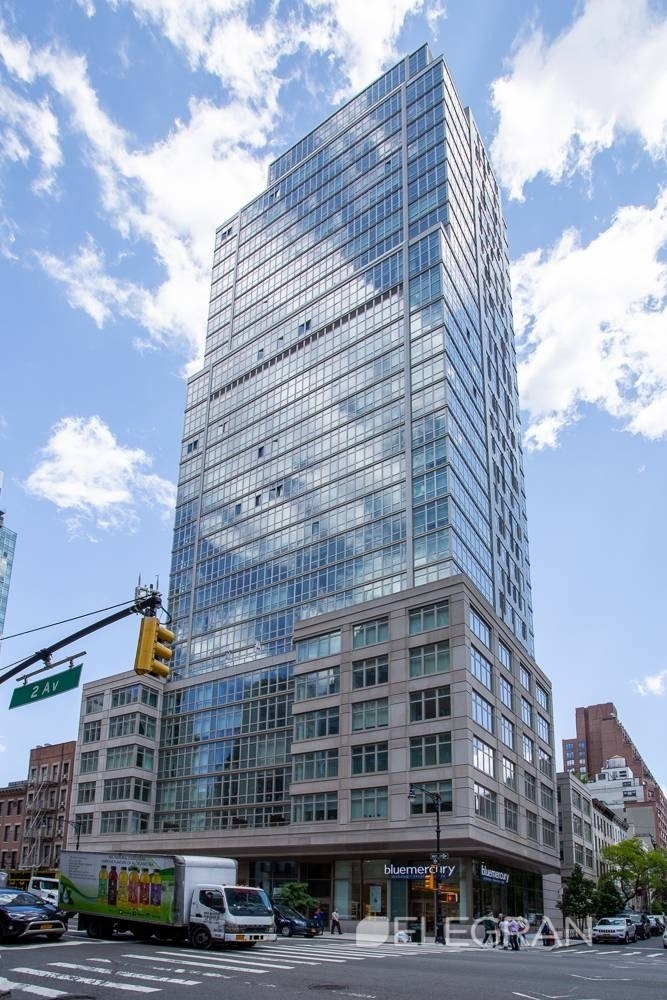 305 E 51st Street - Photo 11