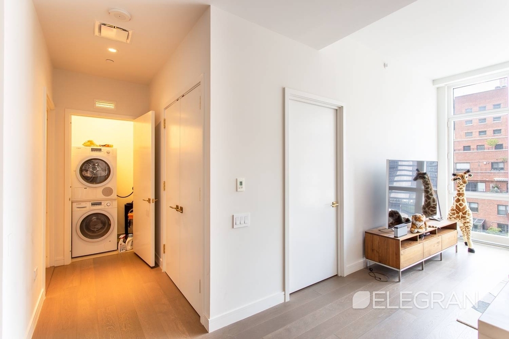 305 E 51st Street - Photo 17