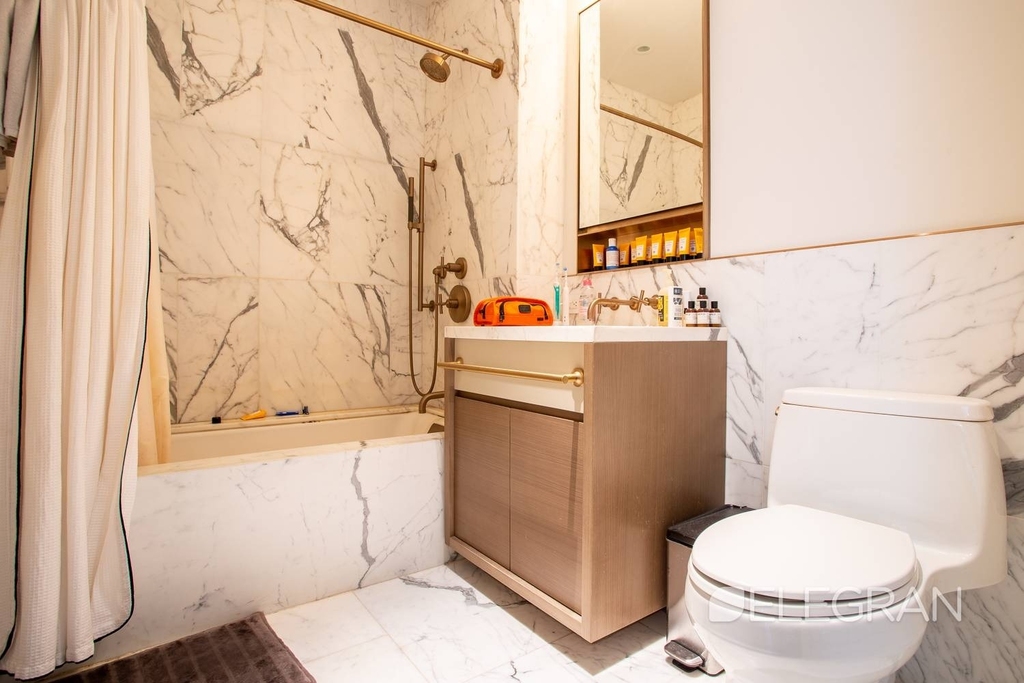 305 E 51st Street - Photo 10