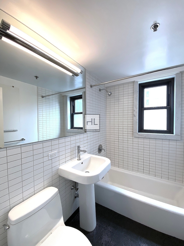 East 39th Street - Photo 2