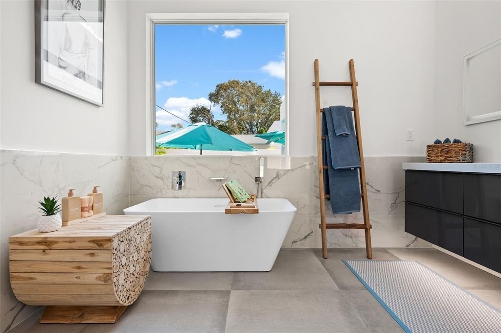 2365 Waldemere Street - Photo 18