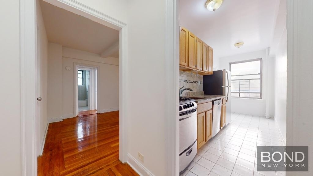 East 38th Street - Photo 0