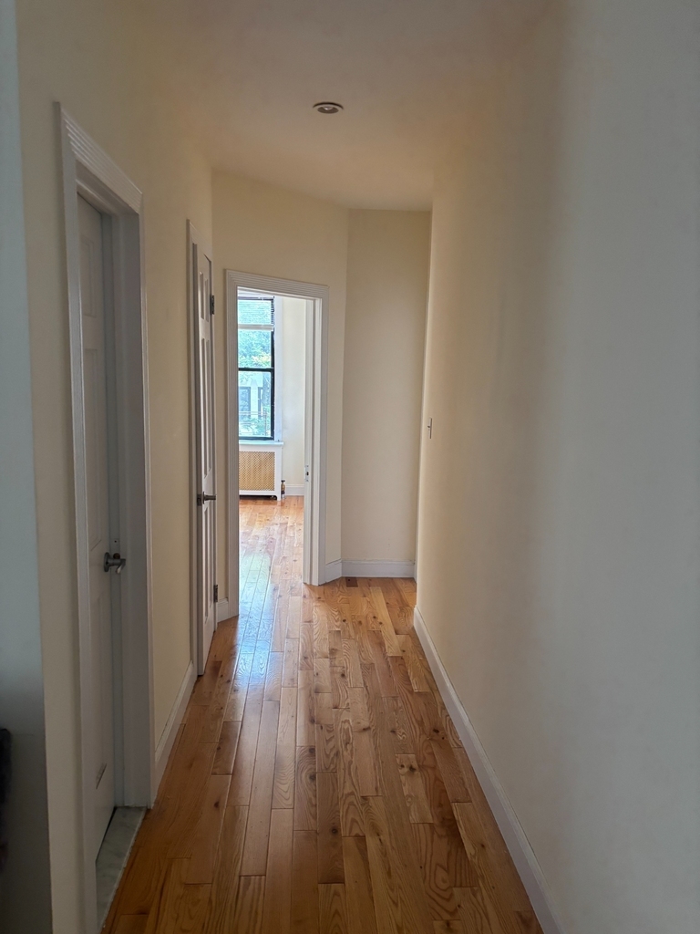 West 170th Street - Photo 6