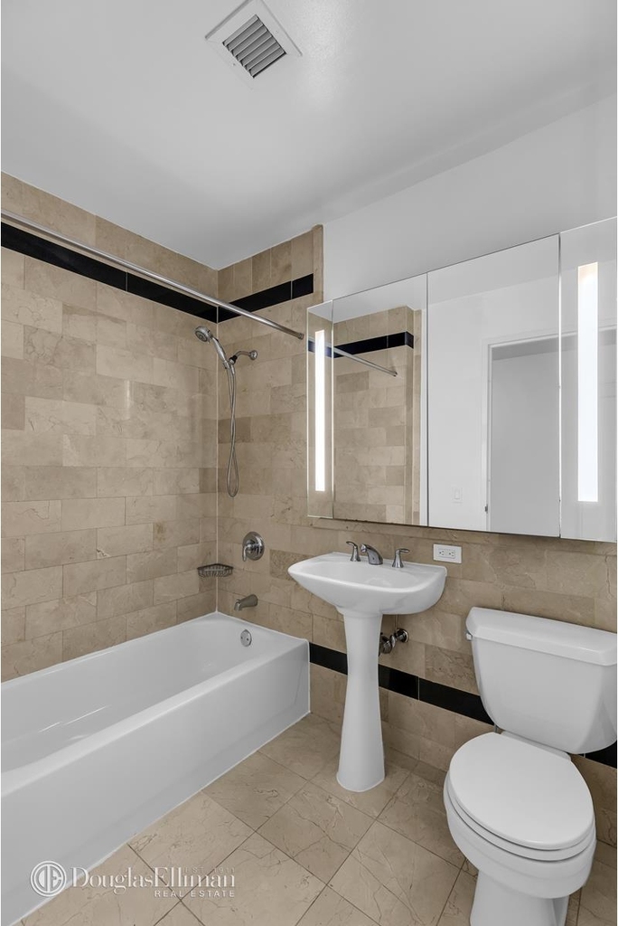 20 West St - Photo 8