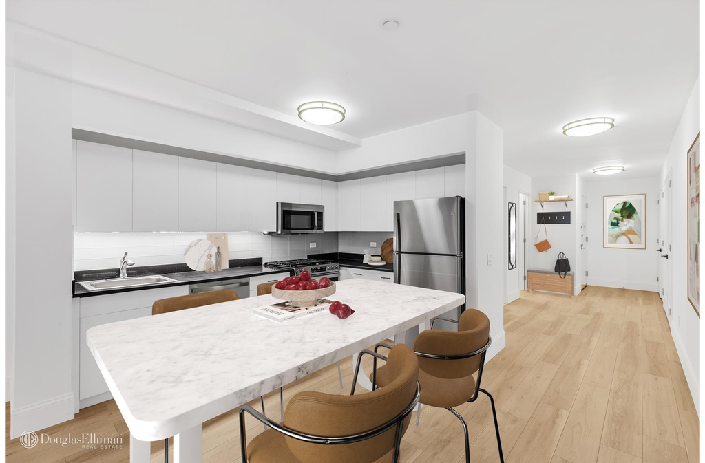 20 West St - Photo 4