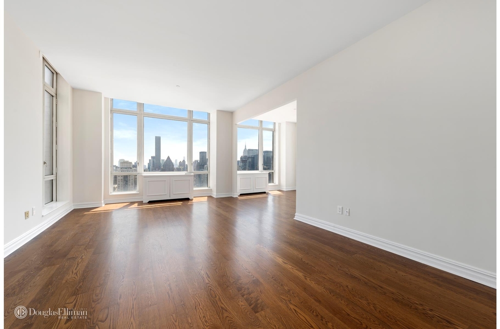 401 E 60th St - Photo 1