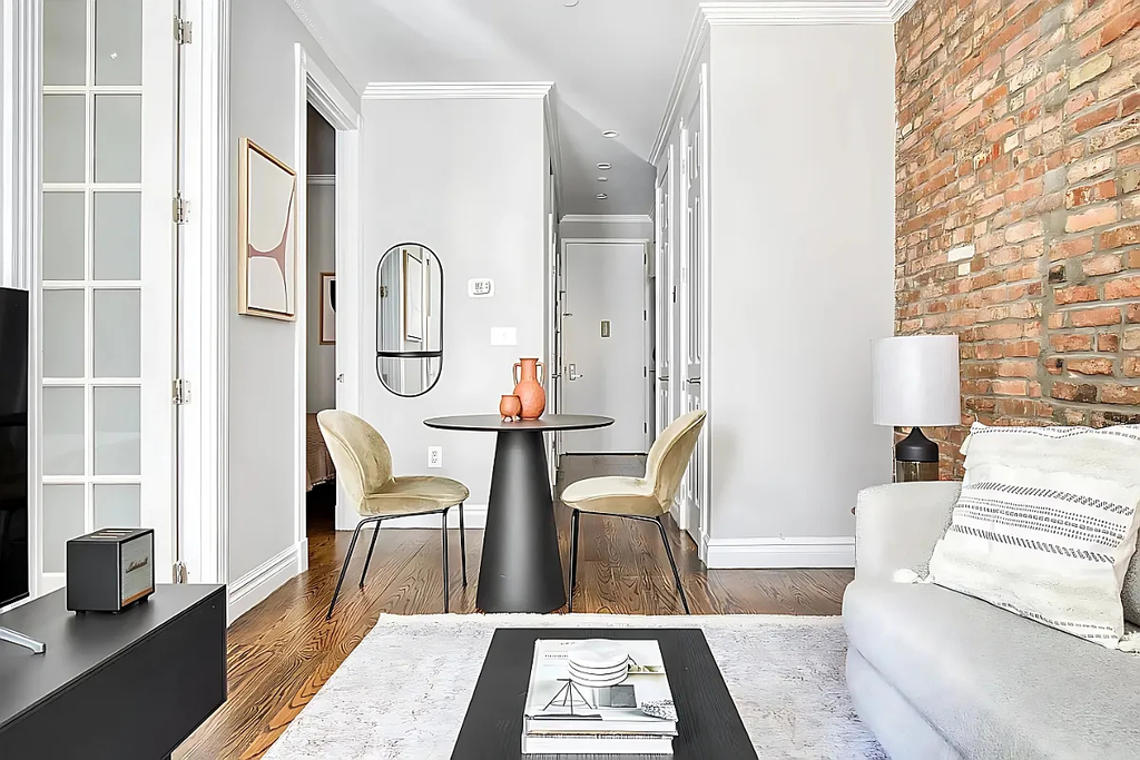 202 East 13th Street - Photo 1