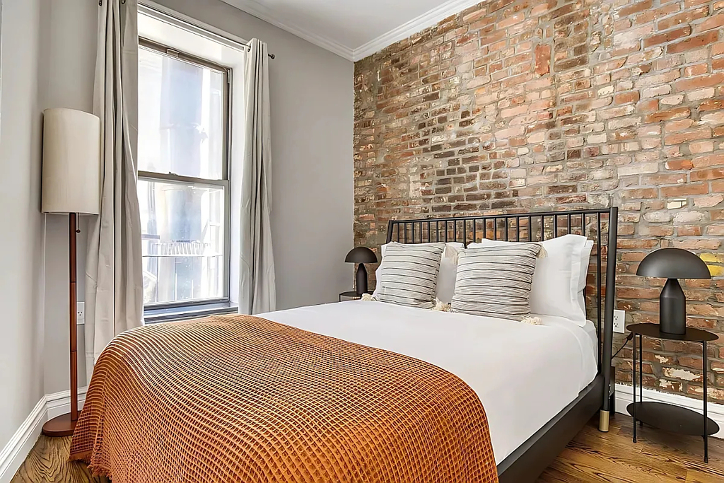202 East 13th Street - Photo 2