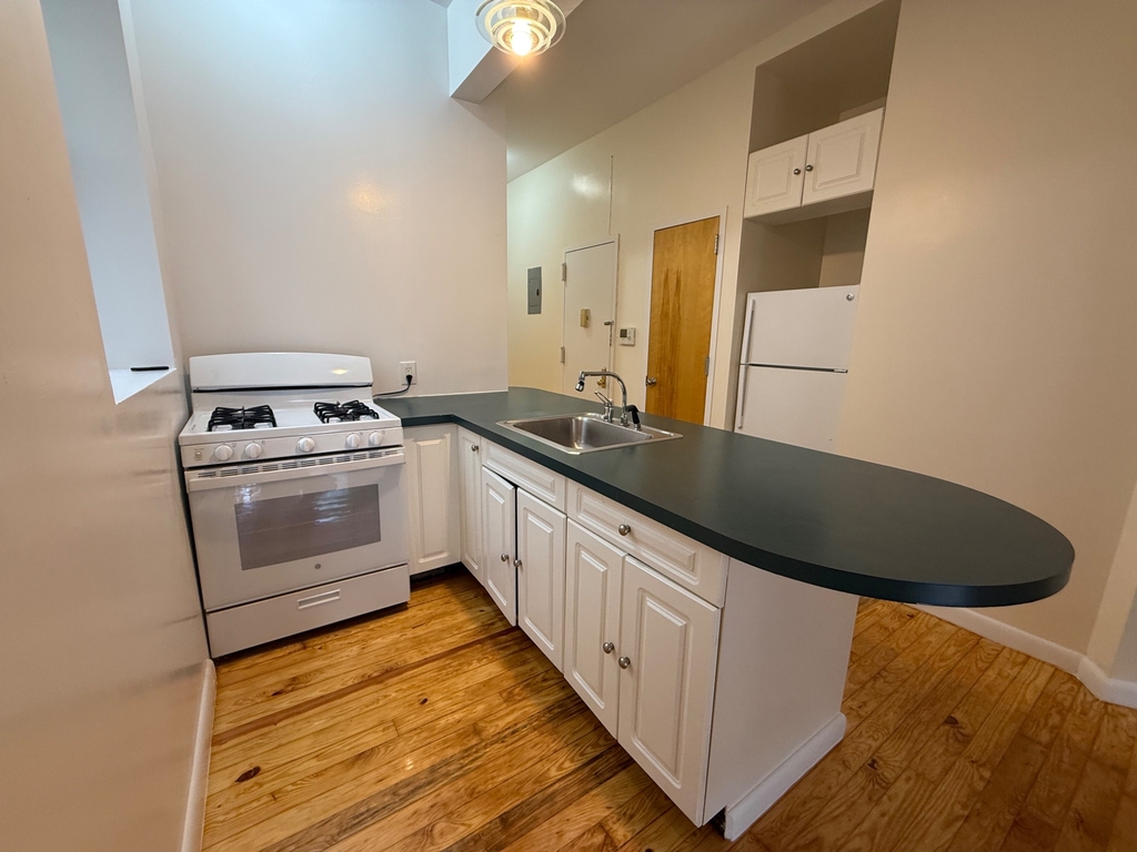 309 West 111th Street - Photo 4