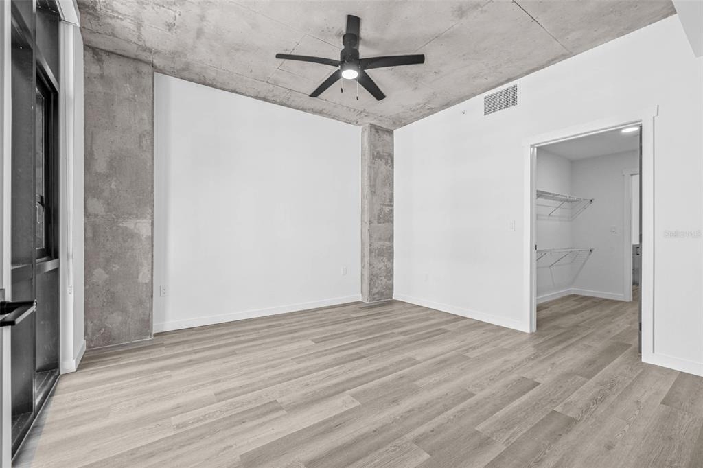 221 Main Street N - Photo 9