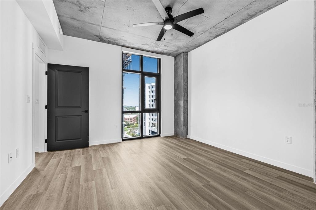 221 Main Street N - Photo 12