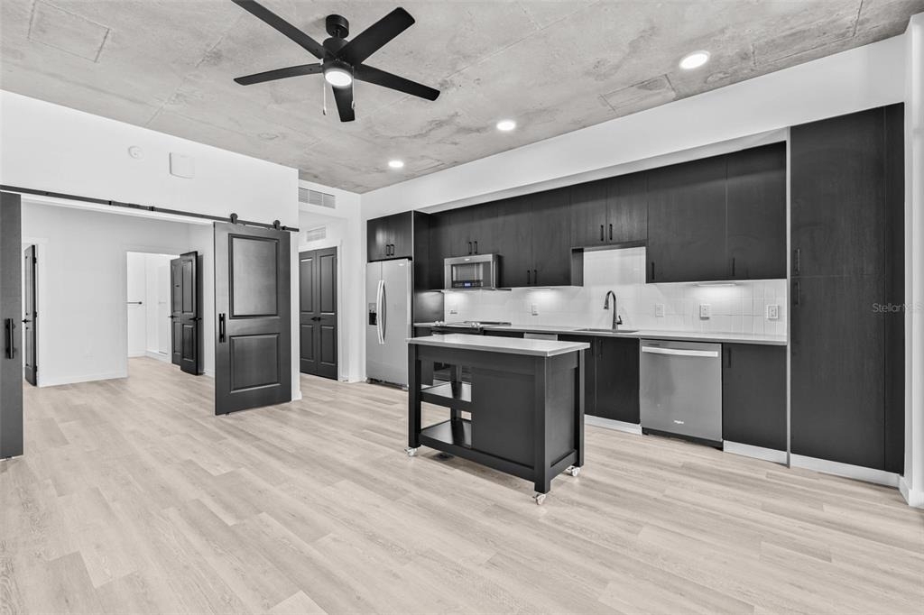 221 Main Street N - Photo 5