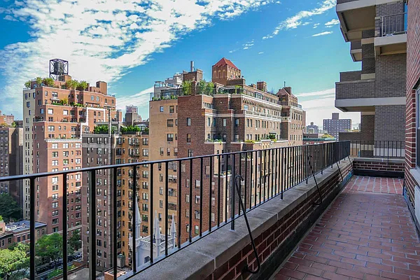 Madison Avenue and 89th street - Photo 2