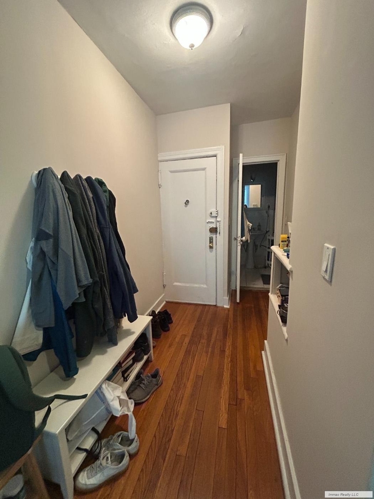 59 W 8th Street - Photo 6