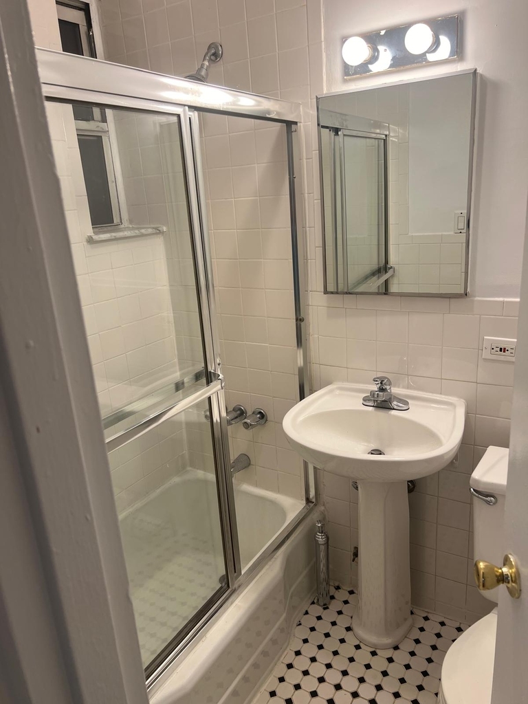 East 81st Street - Photo 1