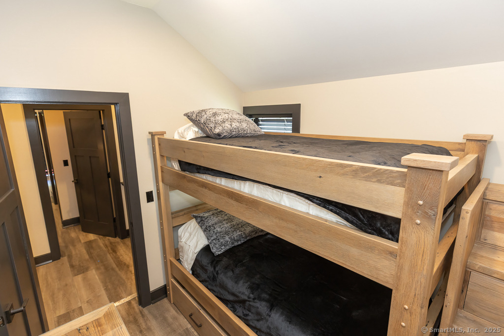 48 Swan Avenue - Photo 20
