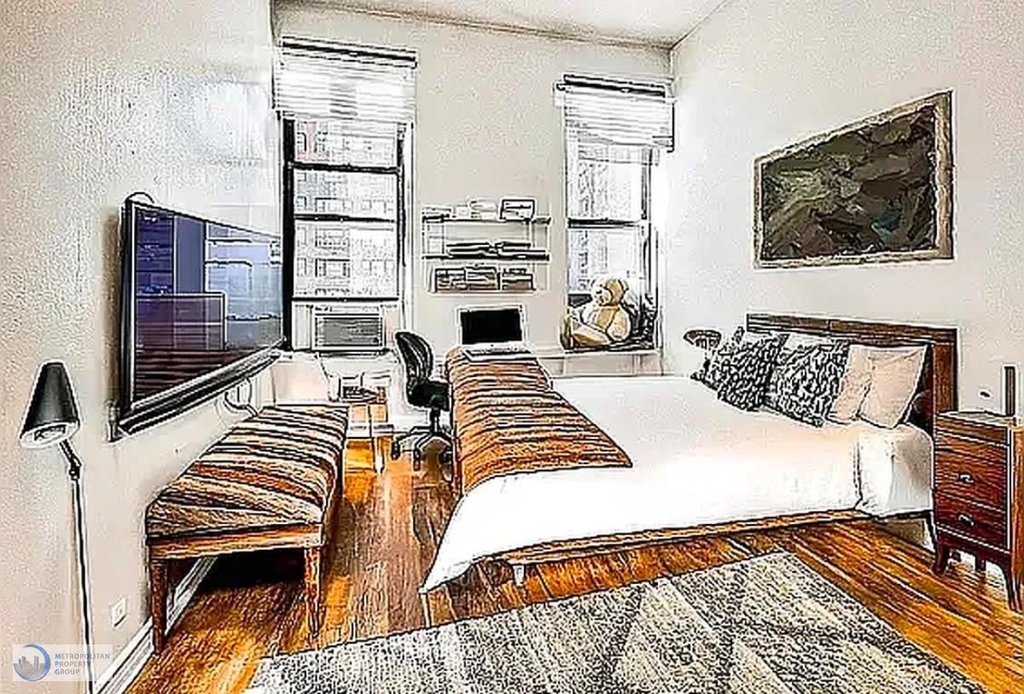 403 East 69th Street - Photo 1