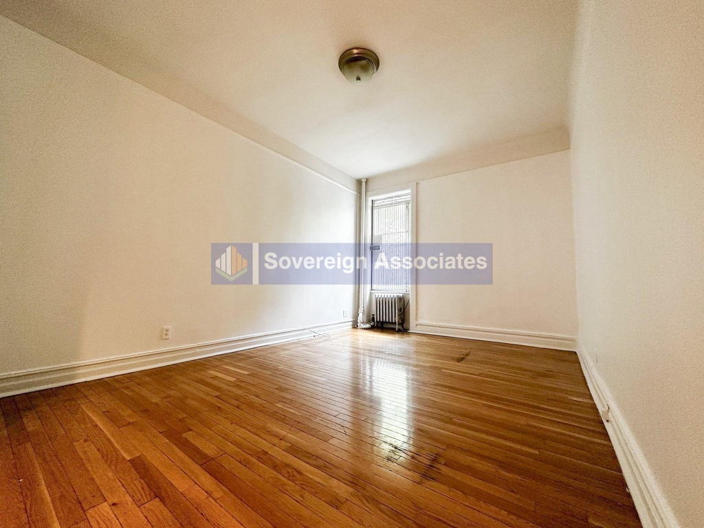 936 West End Avenue - Photo 1