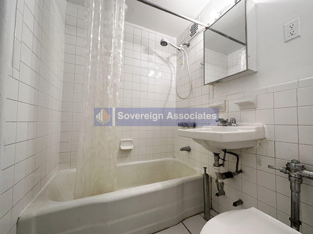 936 West End Avenue - Photo 3