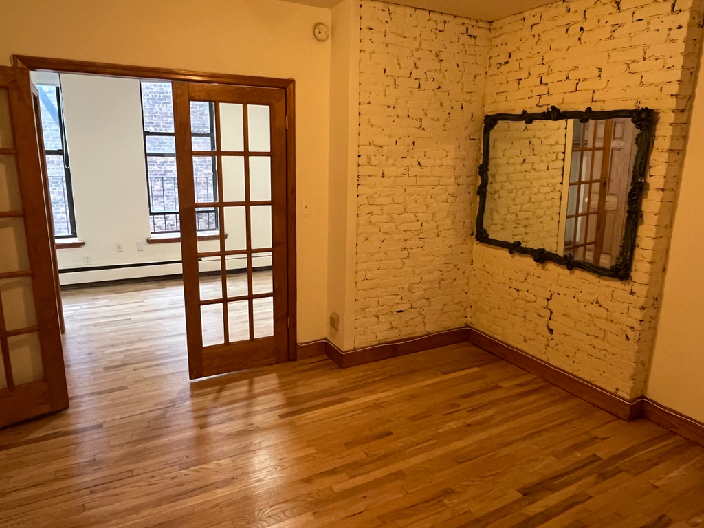 W53 and 10th - Photo 7