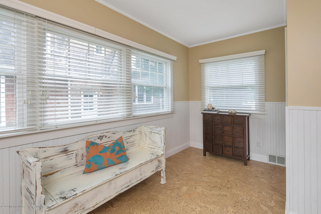 408 Tuttle Avenue - Photo 10