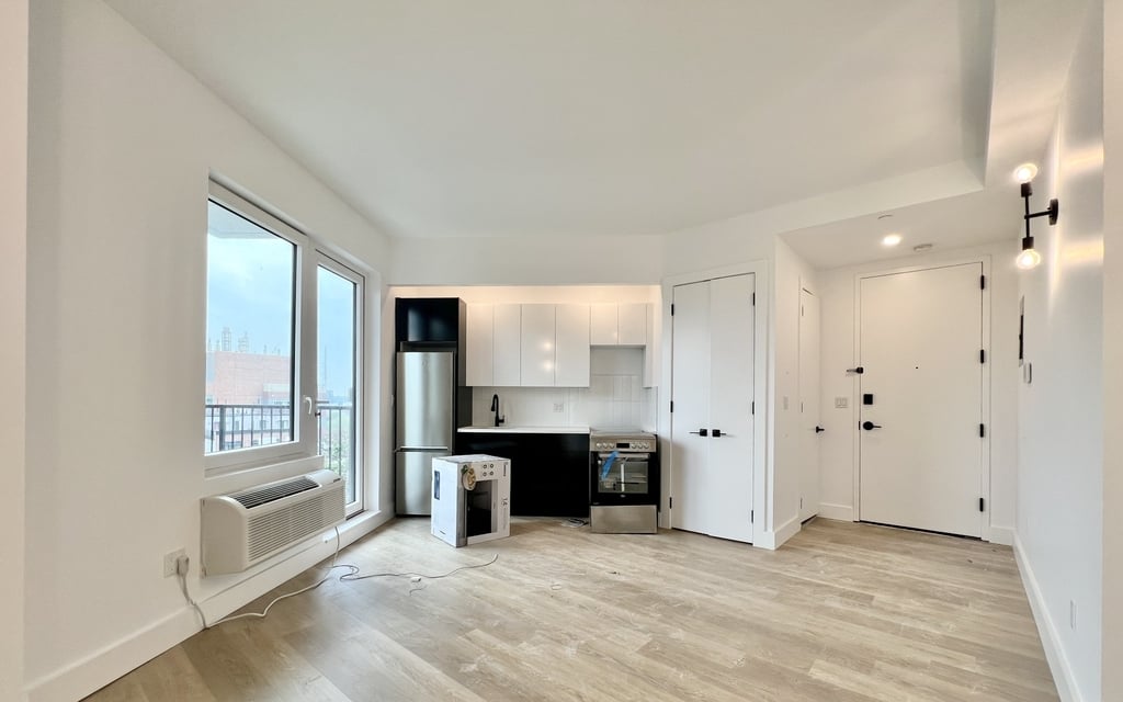 1042 President Street - Photo 1
