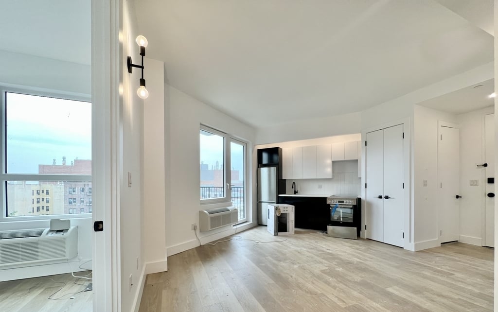 1042 President Street - Photo 3