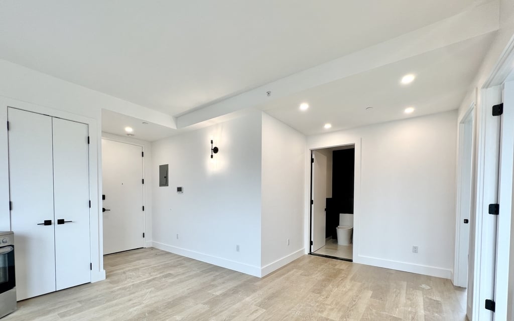 1042 President Street - Photo 7